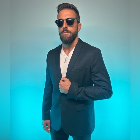 H&M / Navy Slim Fit Blazer / Size 42R - Picture 4 of 13